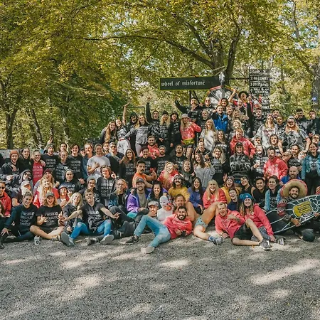 Original Bavarian Oktoberfest Village Breakfast&beer Included München